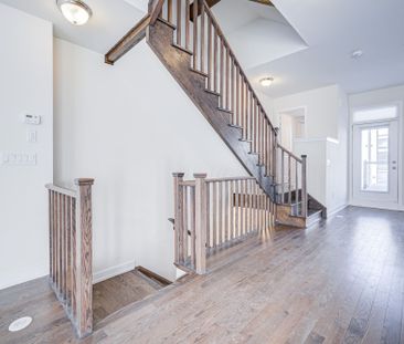 For Lease - 35 Ingersoll Lane, Richmond Hill, Ontario - Photo 1