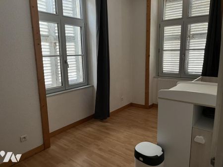 À louer – Appartement T3 + bureau – Centre-ville - Photo 2
