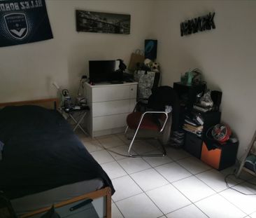 Location Appartement 3 pièces 75m² - Photo 3