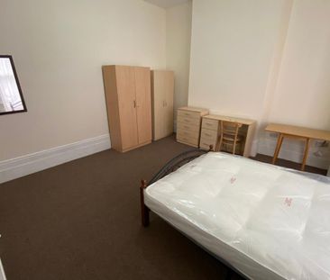 Room in a Shared House, Stapleton Hall Road, N4 - Photo 6