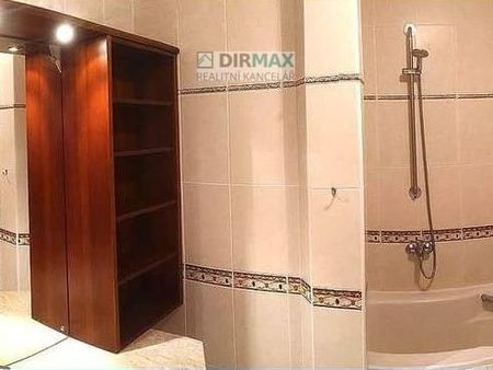 Pronájem bytu pokoj 30 m2 - Photo 2