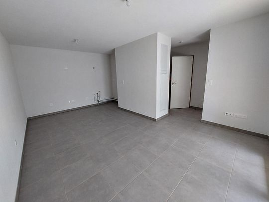 location Appartement T2 DE 41.58m² À NIMES - Photo 1