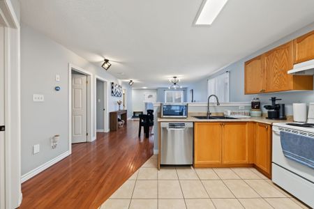 For Lease - 17 Michelle Drive Unit# Upper, Barrie, Ontario - Photo 4