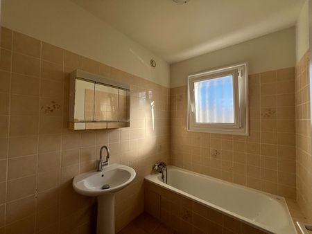 Location Appartement 2 pièces 59m² - Photo 4