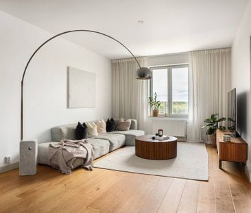 Mjölnarvägen, Nacka - Photo 1