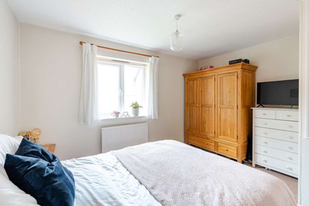 Lindsay Drive, Abingdon, OX14 2RR - Photo 2