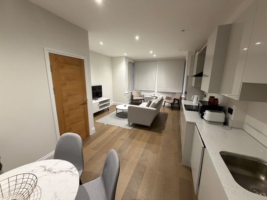 2 Bed Flat, Gordon Road, W5 - Photo 1