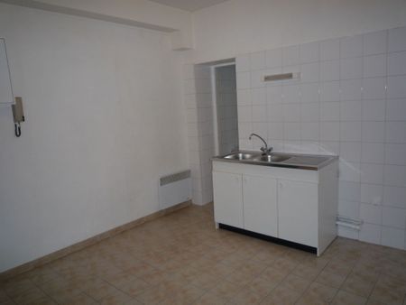 Location Appartement 1 pièce 15m² - Photo 2