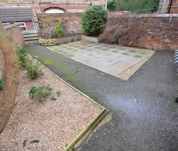 58, Brocco Bank, Botanical Gardens, Sheffield S11 8RR - Photo 2