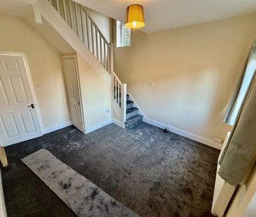 2 Bedroom End Terrace To Let - Photo 1