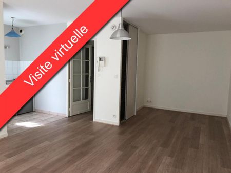 Location Appartement 1 pièce 32m² TOURS 37000 - Photo 2