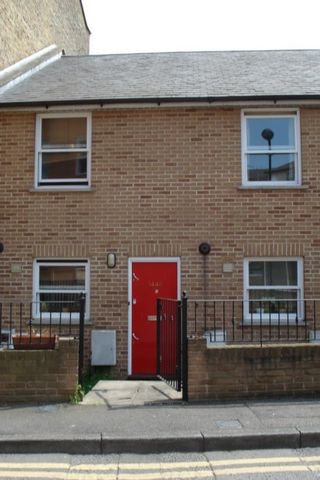 2 Bed Terraced House, Church Walk, N16 - Photo 3