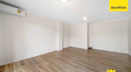 Sunny Retreat in a Peaceful New Lynn Cul-de-Sac - Photo 3