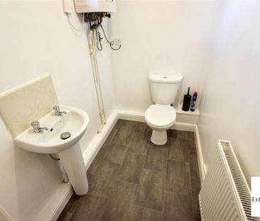2 Bedroom House - Terraced To Let - Photo 6