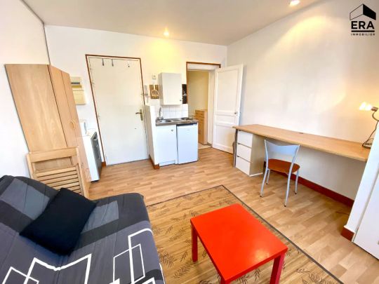 STUDIO MEUBLE A LOUER - BLOIS - HYPERCENTRE-VILLE, PROCHE TOUTES COMMODITES - Photo 1