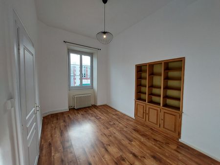 Location Appartement 3 pièces 70m² - Photo 5