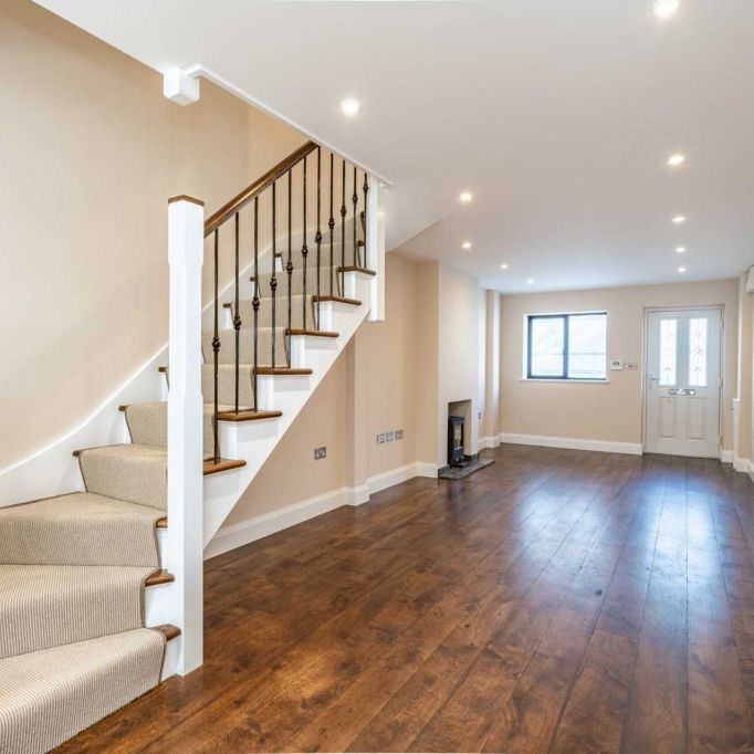 3 bed Terraced House for rent - Photo 1