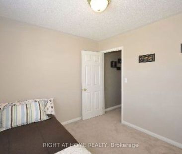 For Lease - 1628 Stover Crescent, Milton, Ontario - Photo 2