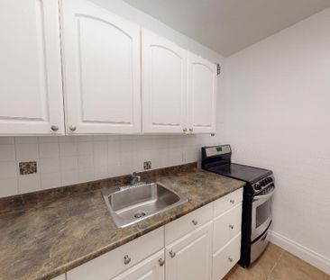 235 Charlotte St - Photo 1