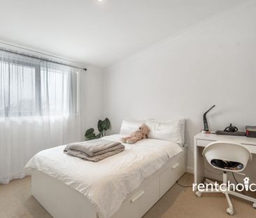 Modern 2-Bed, 2-Bath Apartment in Canning Vale - Photo 6