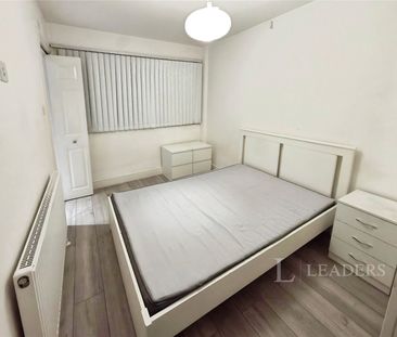 6 bedroom house to rent Falconers Road, Luton, Bedfordshire, LU2 - Photo 2