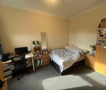 Livingstone Road, SO14 - Photo 3