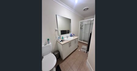 Modern Comfort & Convenience in a Prime Location - Photo 5