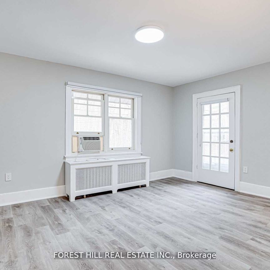 For Lease - 8 Poplar Plains Crescent Unit# Upper, Toronto, Ontario - Photo 1