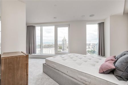 3 bedroom flat to rent - Photo 5