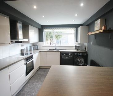 3 bedroom House To Let - Photo 5