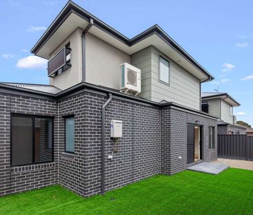 Modern Living - Photo 4