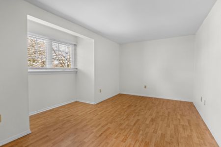 For Lease - 16 Melanie Crescent, Kanata, Ontario - Photo 2