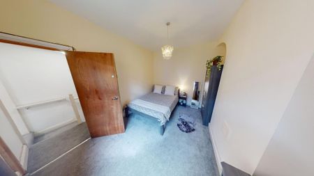 4 bedroom terraced house to rent - Photo 5