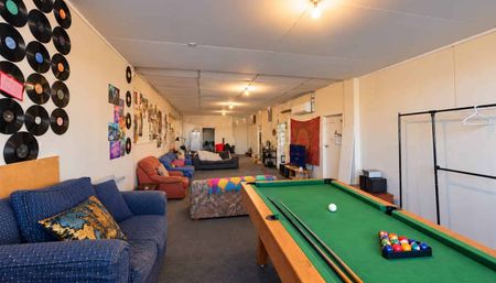 Top Floor Apartment 2027 - Photo 5