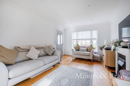 Barbel Close, Mulbarton, NR14 - Photo 3