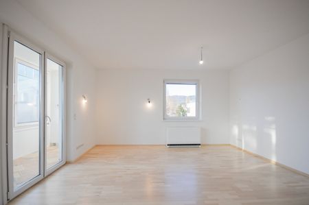 WUNDERSCHÖNE 4-ZIMMER-WOHNUNG MIT SONNIGER LOGGIA - Foto 2