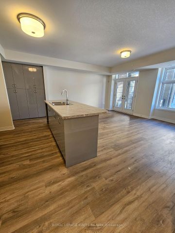 For Lease - 25 Fieldridge Crescent Unit# 55, Brampton, Ontario - Photo 4