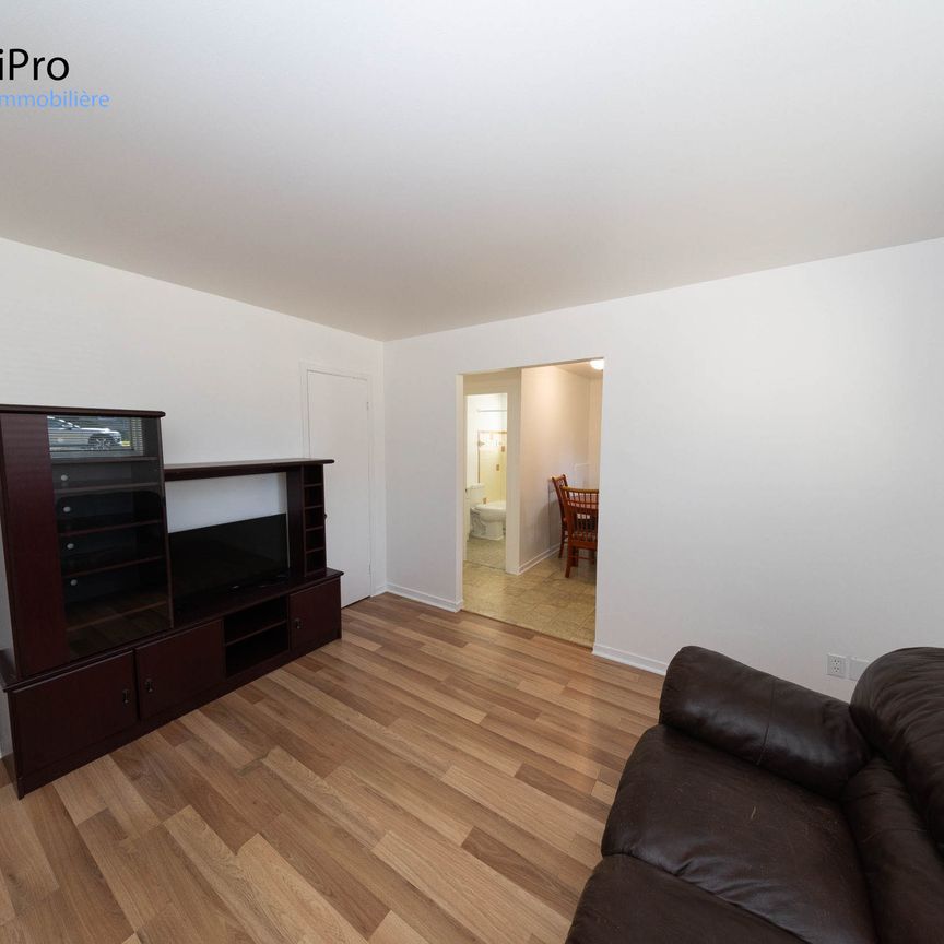 5385 de la Sérénade - Photo 1