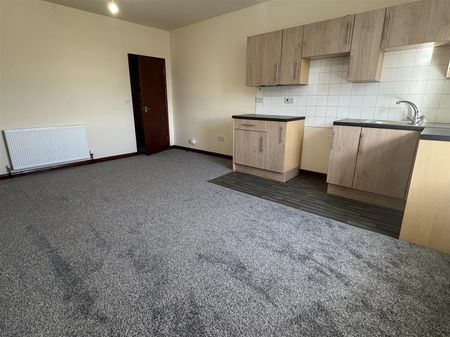 West Park Terrace, Scarborough - Photo 2