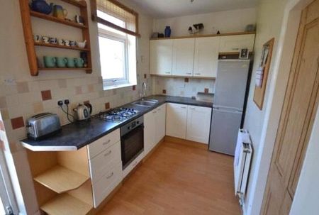 Beechwood Avenue, Newcastle Upon Tyne - Photo 2