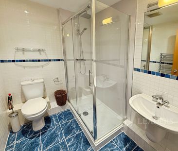 2 bedroom apartment to rent Canute Road, Southampton, SO14 - Photo 3