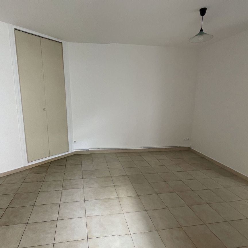 Charmant T2 lumineux au cœur de Lille – Idéal étudiant ou jeune actif - Photo 1