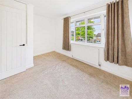 3 bedroom end of terrace house to rent - Photo 5