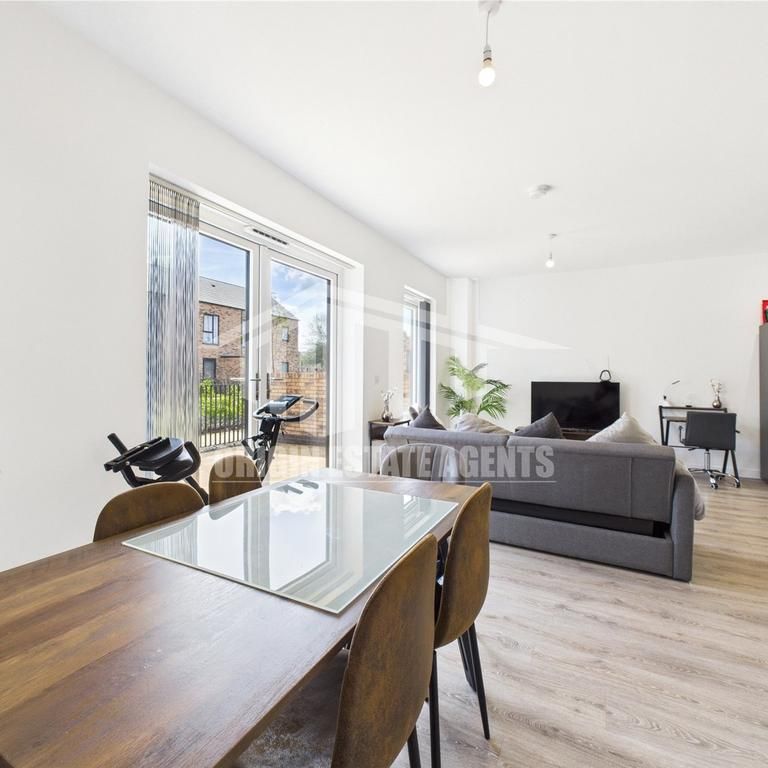 3 bedroom property to rent - Photo 1