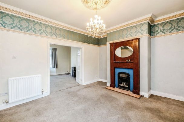 3 Bedroom Terraced - Photo 1