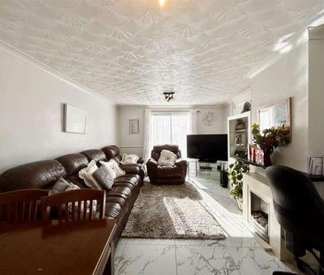 Northbrooks, Harlow, CM19 - Photo 2