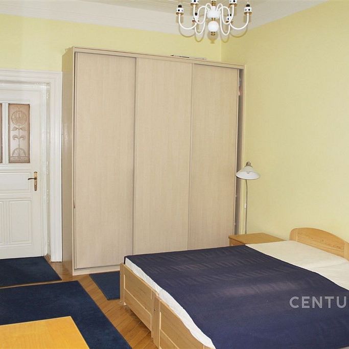 Pronájem bytu 3+1 109 m² - Photo 1