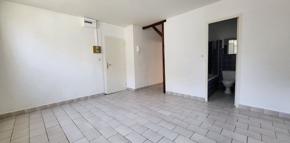 Location Appartement 1 pièce 30m² - Photo 2