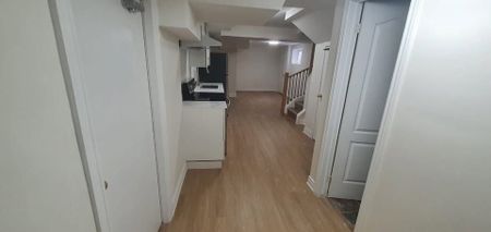 For Lease - 2059 Laurelcrest Place Unit# Bsmt, Oakville, Ontario - Photo 5