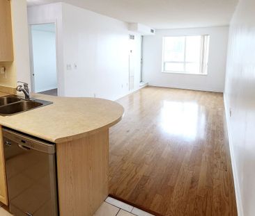 For Lease - 23 Oneida Crescent Unit# 401, Richmond Hill, Ontario - Photo 3